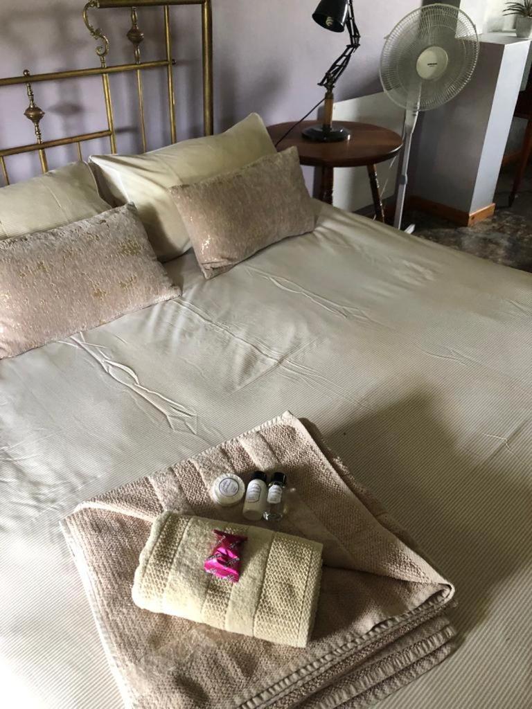 Lentelus Guesthouse ジョージ エクステリア 写真